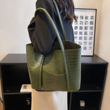 Paula | Raffinierte Schultertasche