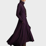 Teresa - Maxikleid aus asymmetrischem Strick mit Kragen